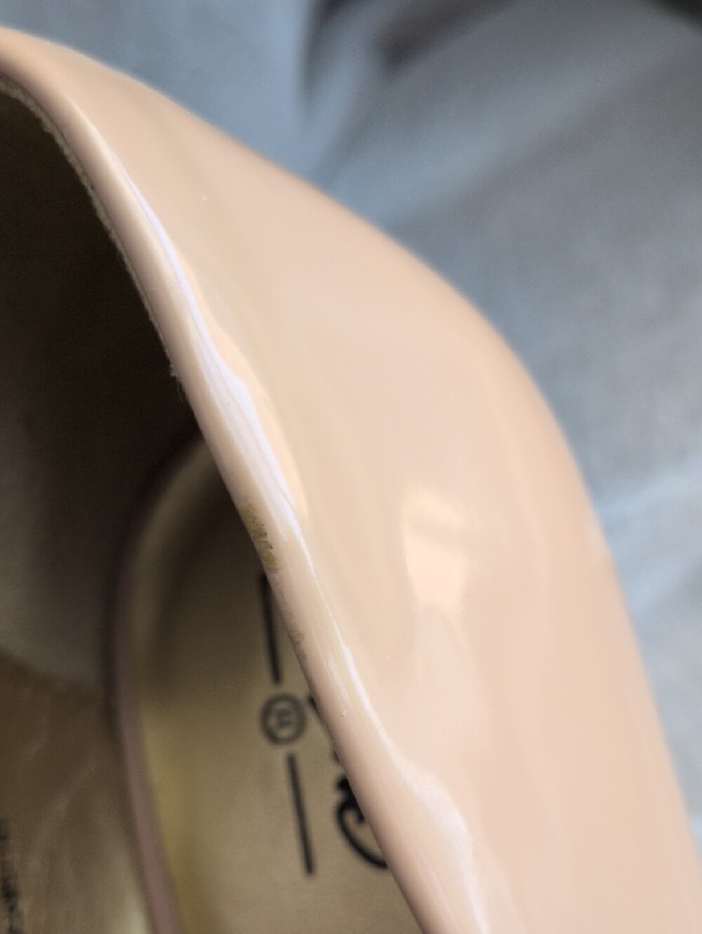 Mossimo Supply Co. Women's Patent Nude/Taupe Round-Toe Heels - Picture 5 of 8